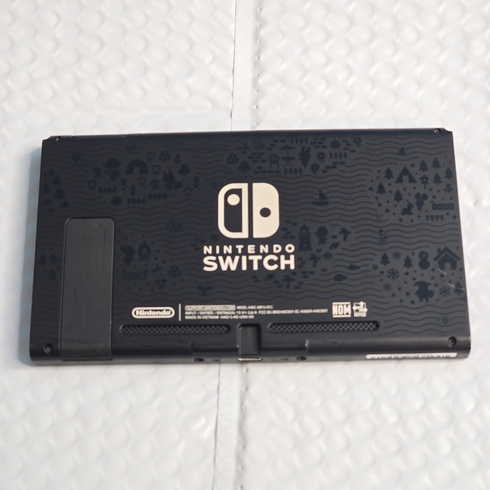 Nintendo Switch - Animal Crossing: New Horizon Limited *Console ONLY*