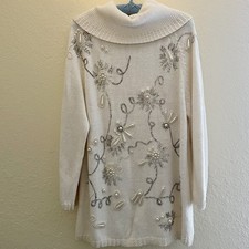VTG Victoria Harbour Winter Sweater With Faux Pearl Beaded Floral Embellishments