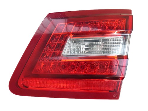 Mercedes W212 350CDI A2128201064 Schlussleuchte rechts Rückwandtür