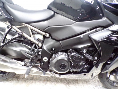 2022 SUZUKI GSX-S1000GT WITH ONLY 5652 MILES FROM NEW - Picture 7 of 20