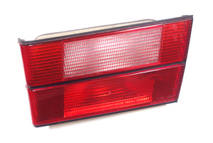 BMW 5er E34 Touring Rücklicht Rückleuchte Heckleuchte Heckklappe rechts 8351632