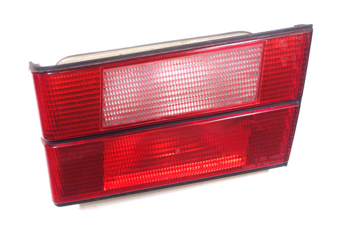 BMW 5er E34 Touring Rücklicht Rückleuchte Heckleuchte Heckklappe rechts 8351632