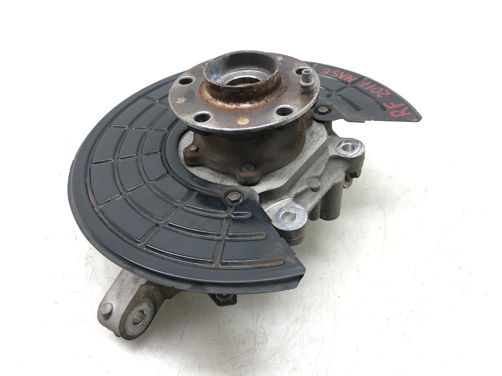 2017-2022 MASERATI LEVANTE S AWD RIGHT PASS REAR SPINDLE KNUCKLE WHEEL HUB OEM.