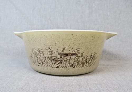 Vintage Pyrex 475-B 2/5 qt Dish Forest Fancies Mushroom NO LID