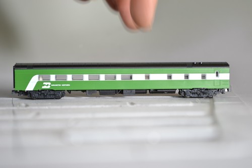 88329 ESCALA N KATO BN BURLINGTON NORTH DINER CAR | Condition: Used
