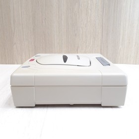 Sega Saturn Japanese White Console Bundle with 6 Games & 1 Controller HST-3220