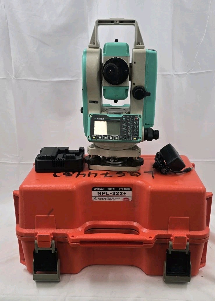 Nikon NPL-322+2" Total Station Surveying Instrument Reflectorless - GC-7823