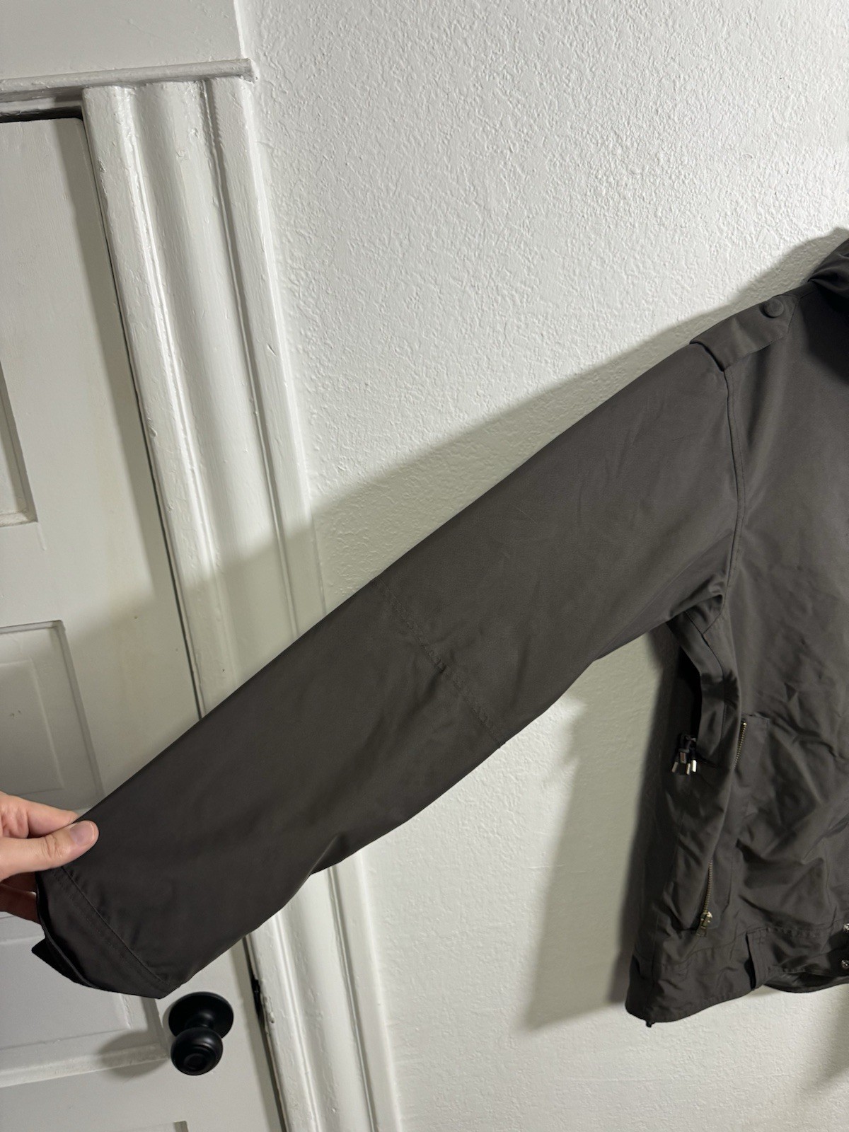 Holden Grey Performance Jacket Size Medium - image 2