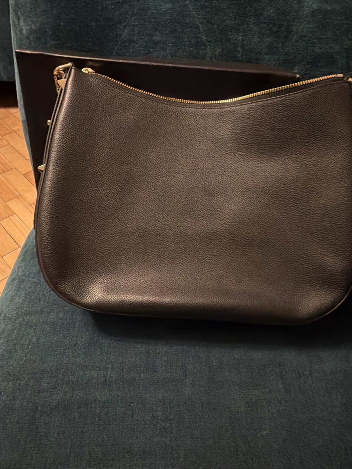Kate Spade Liv Hobo Shoulder Bag Black Pebbled Leather- Missing Long Strap BN image 4