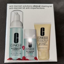 Clinique Acne Solutions Clinical Clearing Kit Cleansing foam clearing gel more