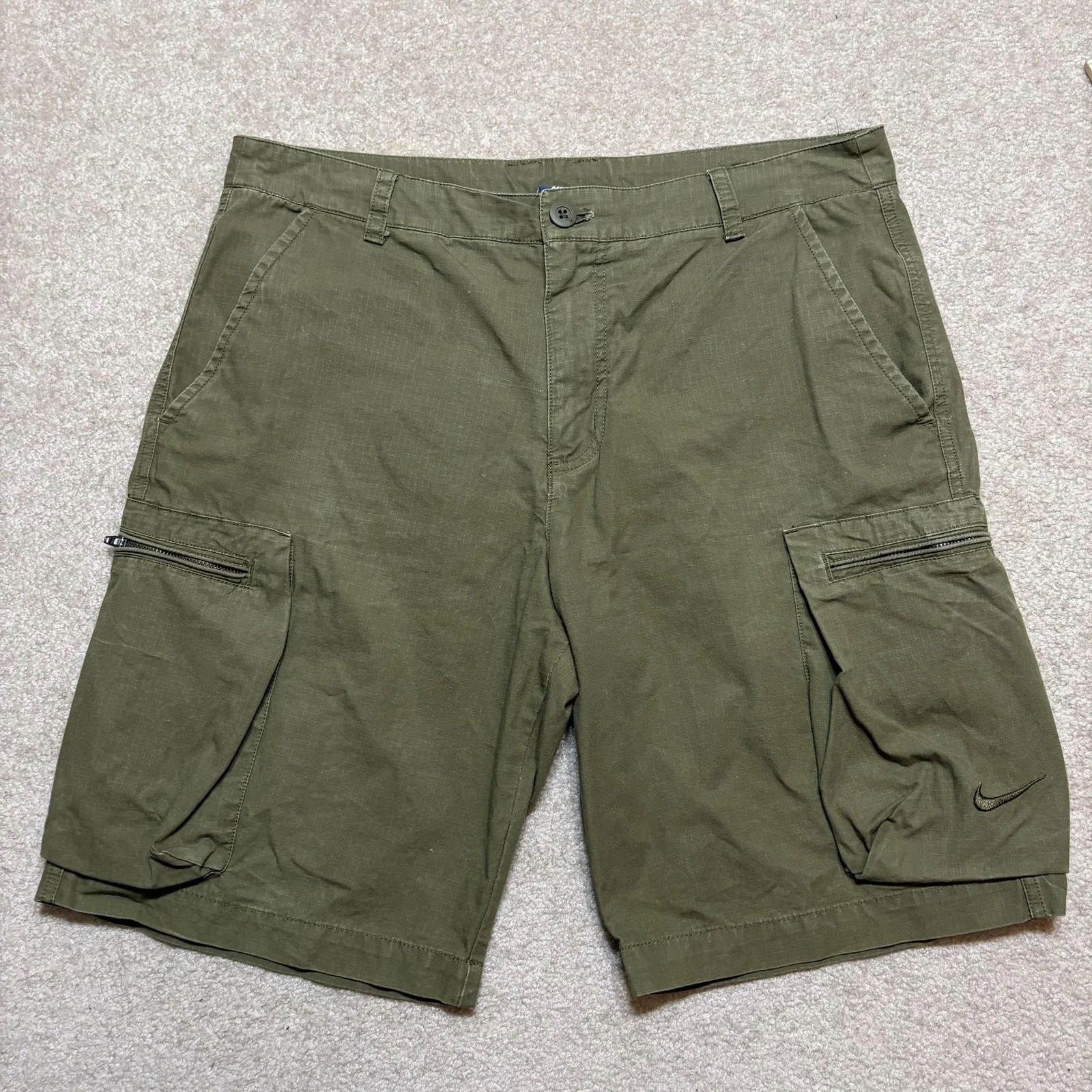 Nike Cargo Shorts Mens 34 Green Ripstop Utility Zip Pocket Outdoor Hiking Casual