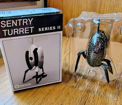Vtg 2013 Portal 2 Series II (2) EVENING AT THE IMPROV Turret - Blind Box-NECA