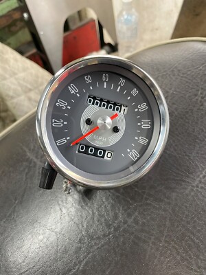 SMITHS GRAY FACE TYPE SPEEDOMETER 120MPH 1600RPM/60ML 2:1 RATIO