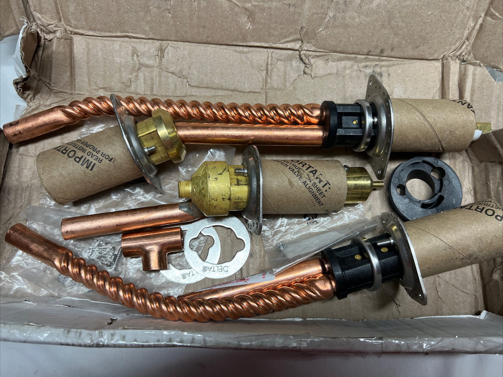 Delta R4707 Two Handle Flexible Mount With Hand Shower 784497925878 eBay