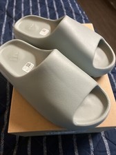 Yeezy Klapki Sól Rozmiar 11