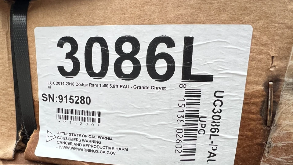 UNDERCOVER LUX TRUCK BED COVER FOR 2014-2018 DODGE RAM 1500 5'8" BED Granite - Image 2 of 2