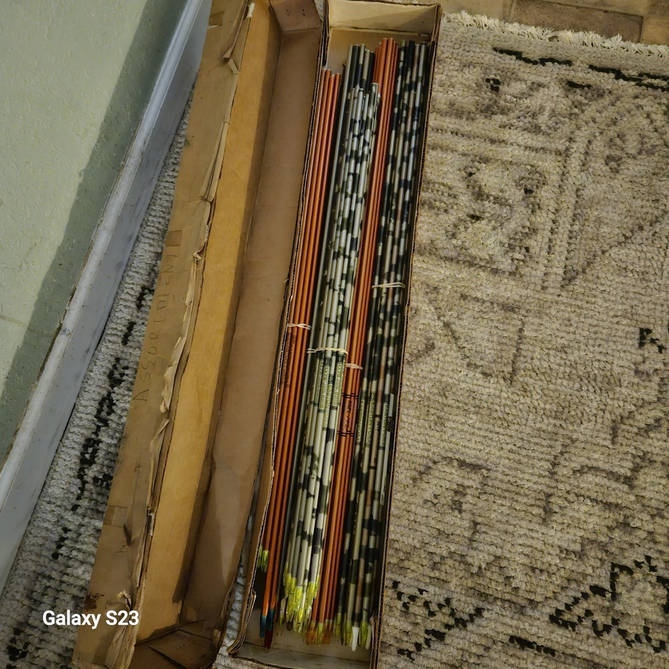 HUGE Lot (67 Total) USED Easton XX75 & Gamegetter Aluminum Arrow Shafts Archery - Image 2 of 2