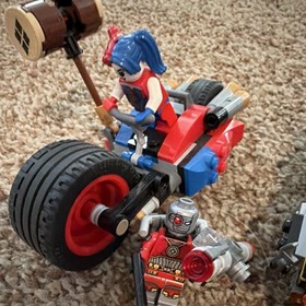 LEGO Gotham City Cycle Chase 76053 DC Super Heroes Set Batman Harley Quinn