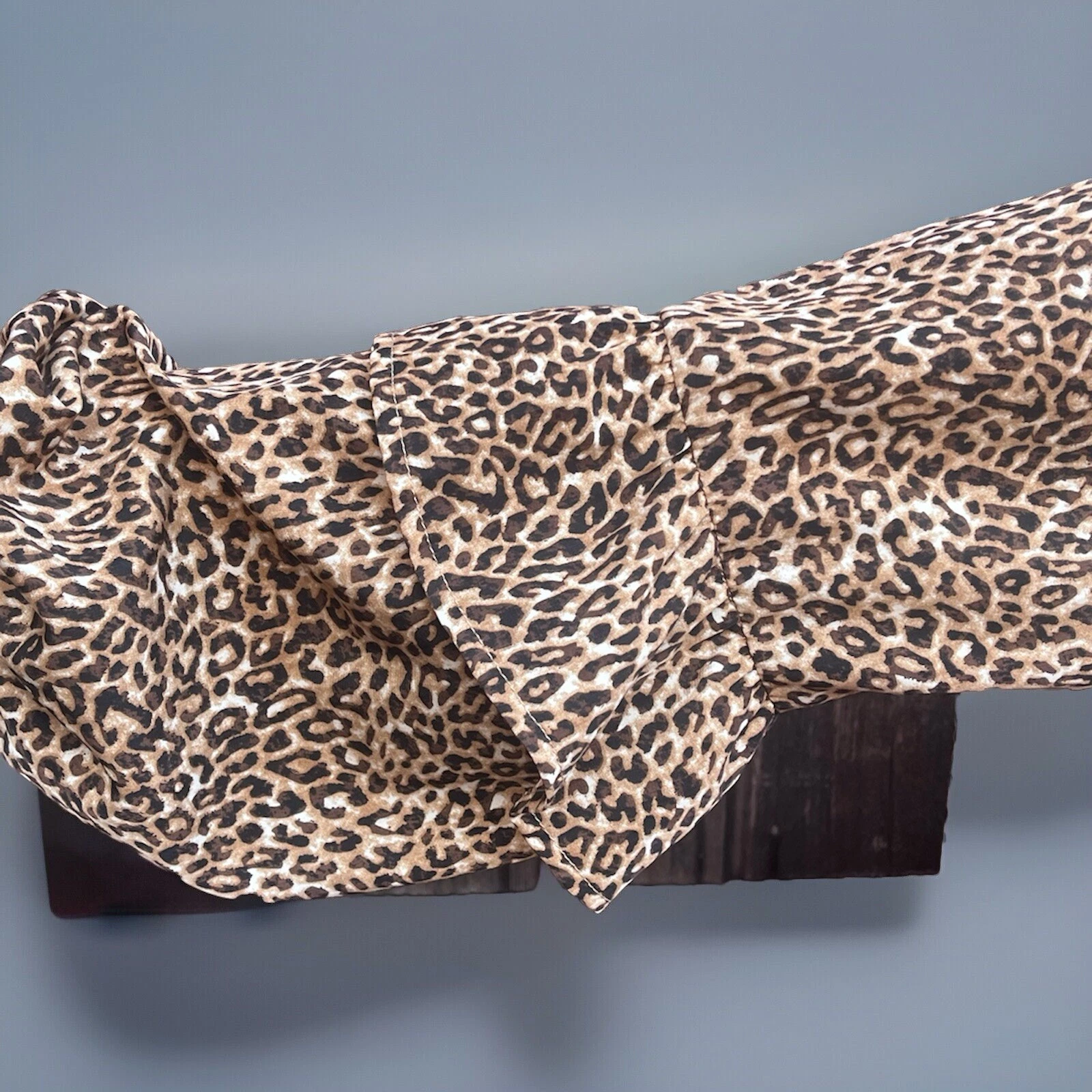 VETEMENTS Abito a tubino Andree By Unit taglia L stampa leopardata maniche a sbuffo a strati con volant trasparente