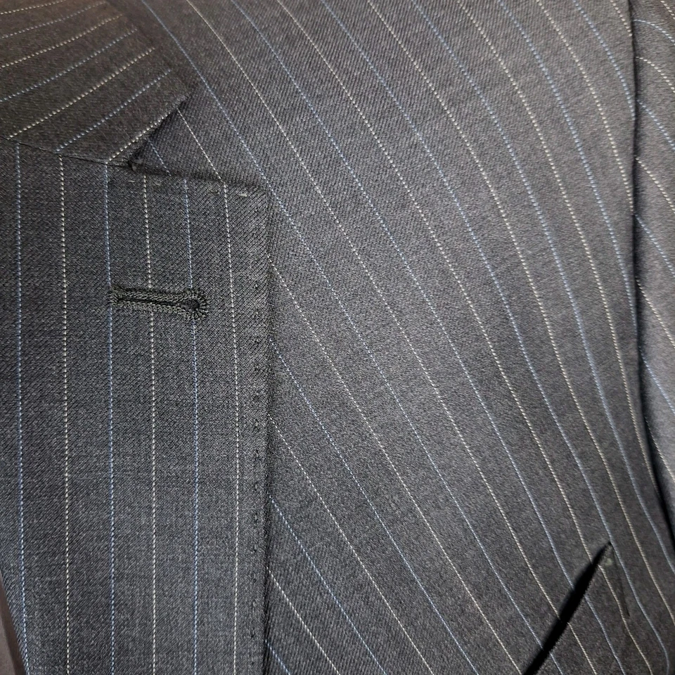 Mantoni 2 Piece Suit Mens 46R 36X29 Gray Multicolor Stripe 3 Button VL Wool - Image 2 of 4