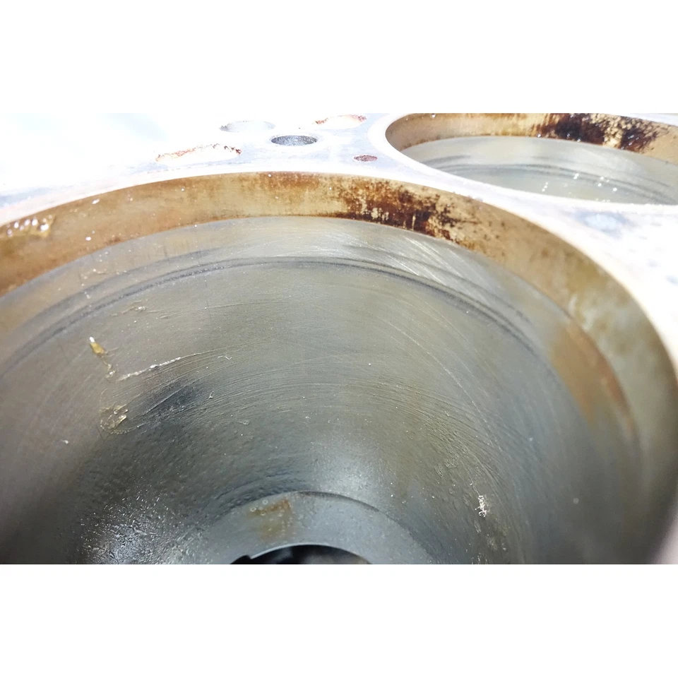 BMW E36 328i E39 528i M52 1996-1999 2,8 L 6 cilindros bloque de motor carcasa original desnudo Foto 3 de 4