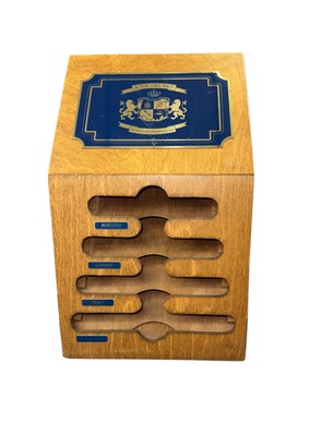 Vintage JOYA Del REY HANDMADE HONDURIAN WOOD CIGAR STORE DISPLAY CASE CIGARS