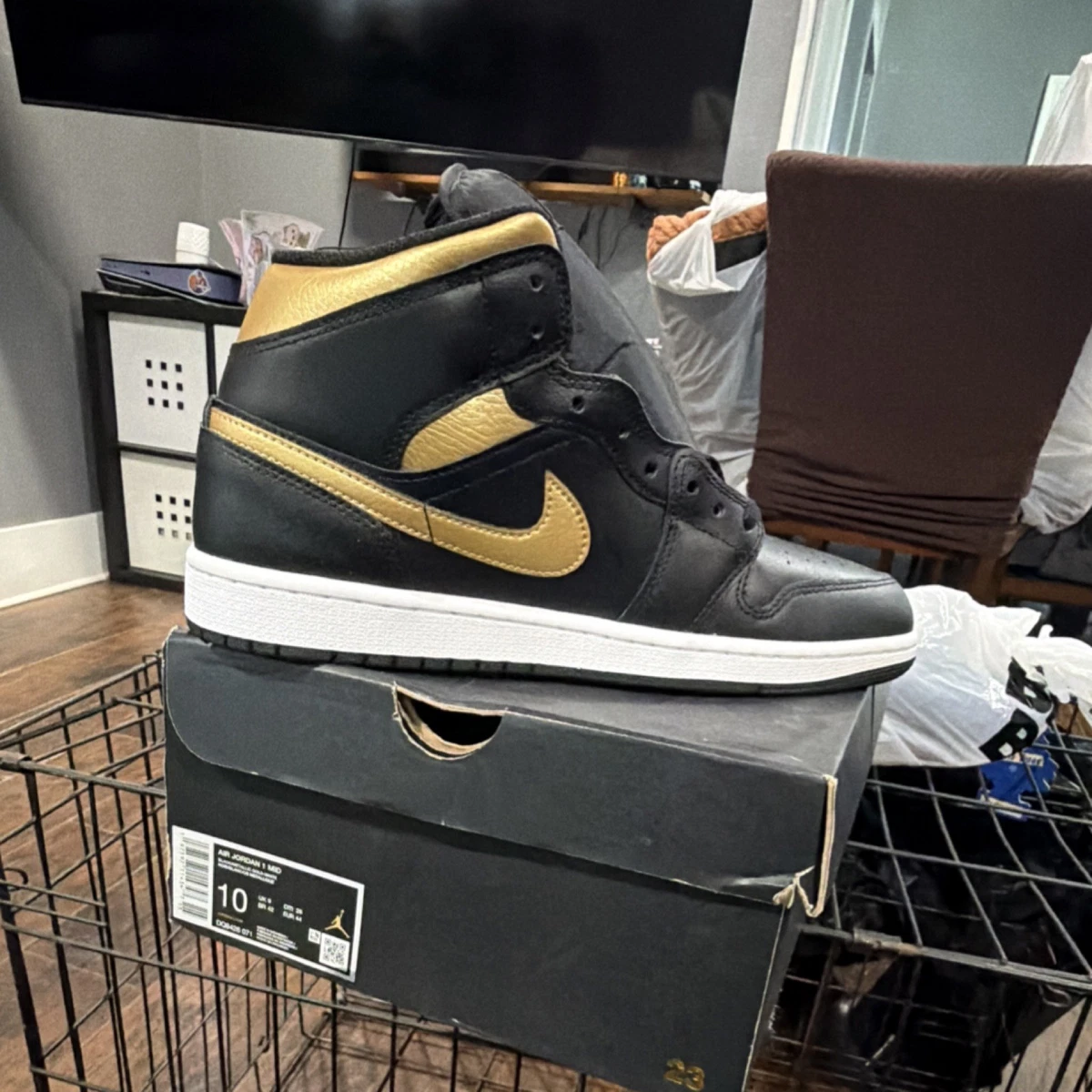 Las mejores ofertas en Jordan 1 Mid Black Gold | eBay