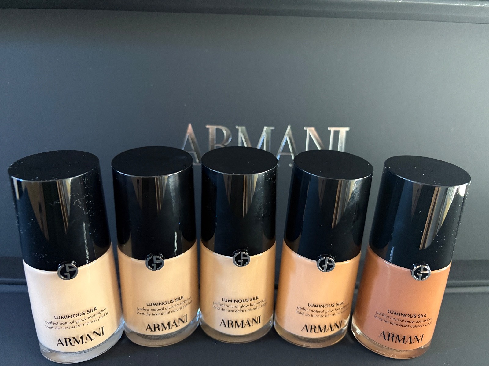 ARMANI Luminous Silk Natural Glow Blurring Foundation - FULL SIZE - AUTHENTIC!!!