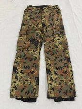 32 Snowboarding Pants Man’s Size L (JP Walker Model)
