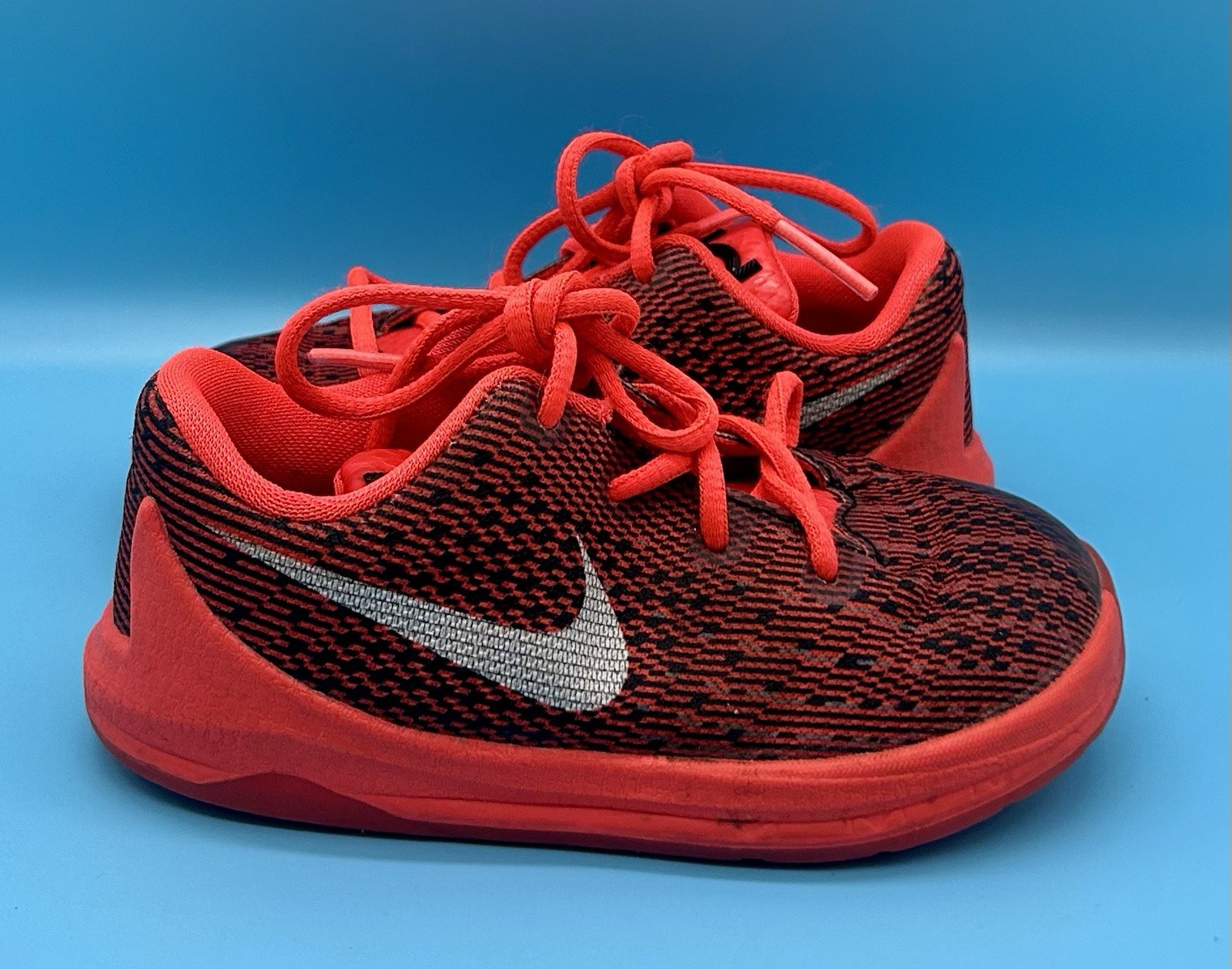 Bright Crimson White Black Size 7c