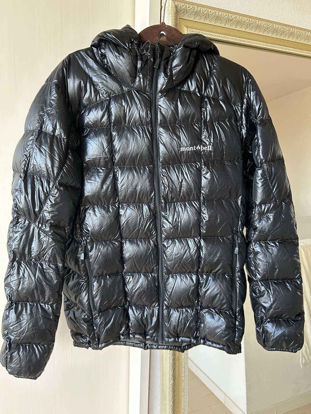 Mont-Bell Men's Superior Down Parka - M (Japanese Sizing) Black