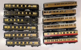 Hornby OO Gauge Coach Job Lot – 14 Coaches – Pullman LNER Teaks Etc #IN6