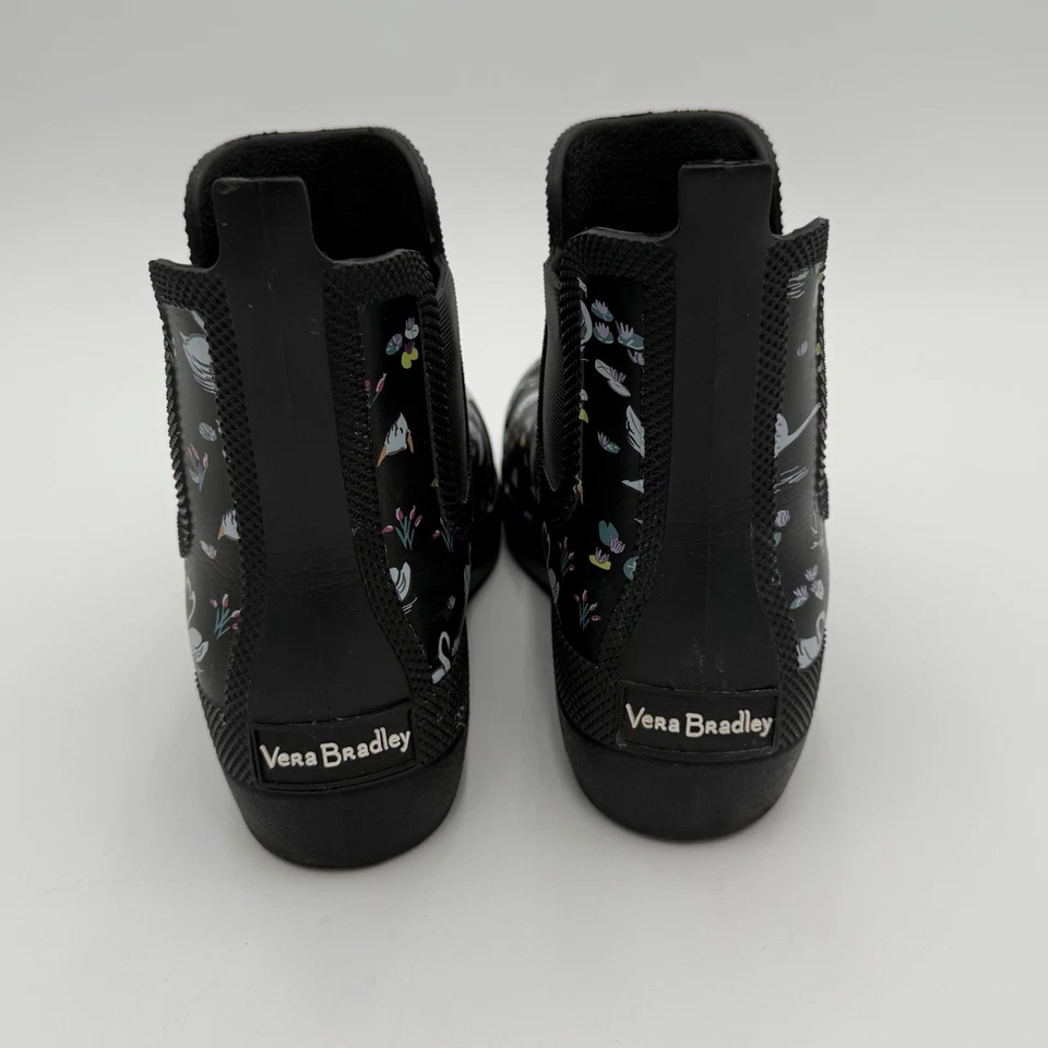 Vera Bradley Botas de Lluvia al Tobillo Impermeables de Goma Negra Estampado de Cisne EE. UU. 7 Foto 4 de 4