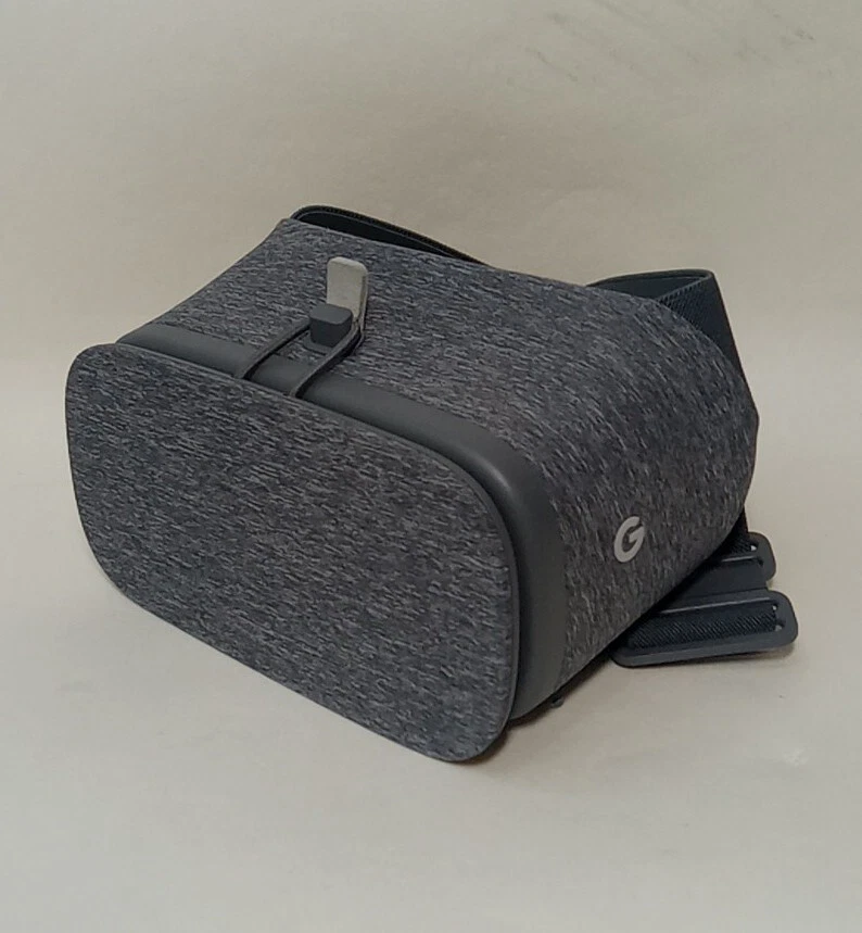 Google Daydream View Virtual Reality Headset Gray D9SHA No Remote - Image 3 of 4