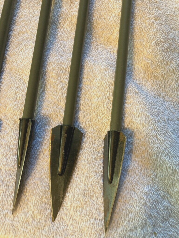 6 Vintage CRESTED WOOD ARROW Lot Bundle 6 ARROWS 291/2" Shaft Plus