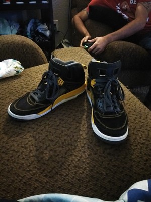 mens black and yellow jordans