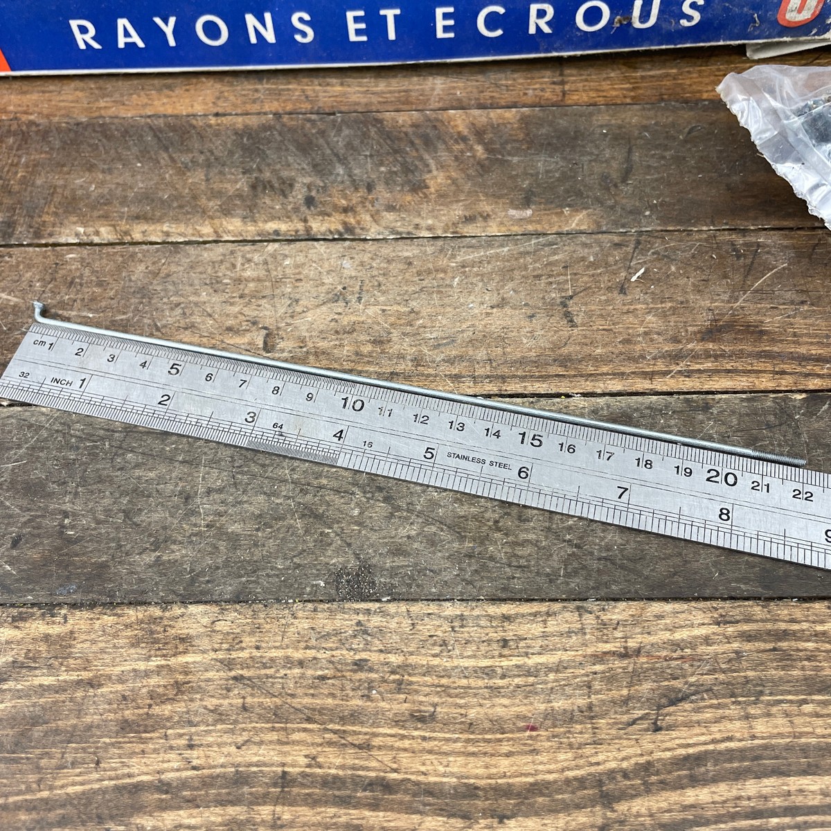 Lot De 100 Rayons Union Berg 220 Mm + 100 Mamelons – NOS Zingué Pour Vélo Course