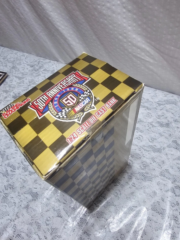 Racing Champions 50 Aniversario NASCAR Oro 1:24 Die Cast Stock Car #6 Limited Foto 3 de 4