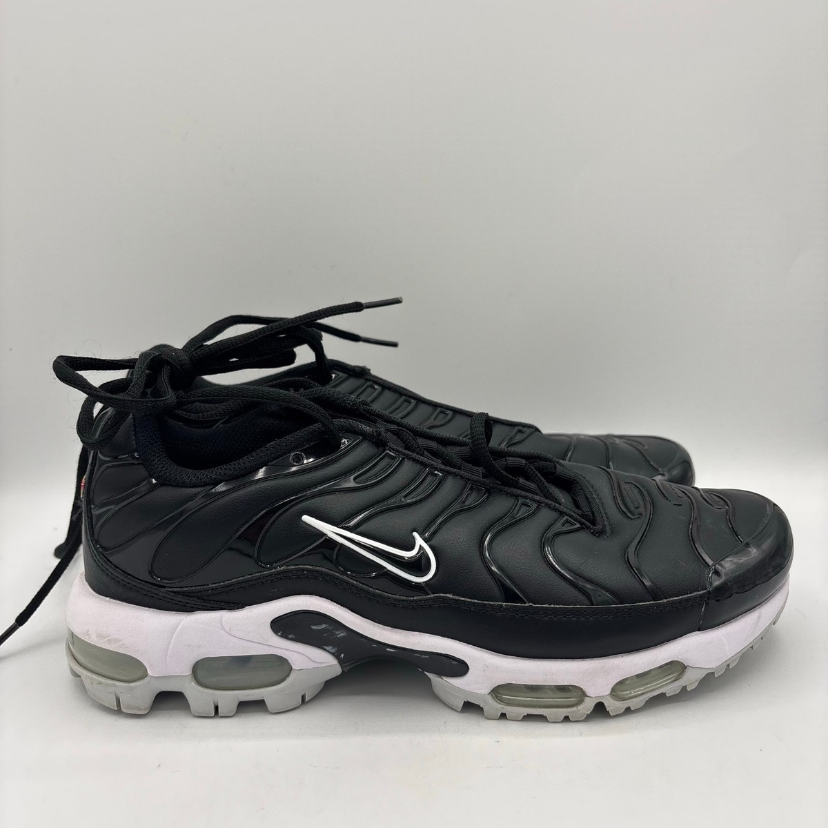 ナイキゴルフスパイクNike Air Max Plus Black White Nike Air Max Plus Golf Shoes Men's Size 8 Black Leather Spikeless