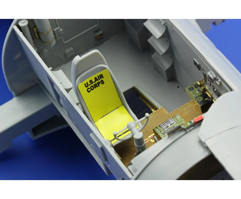 Compartimiento de radio Eduard 1/32 B-17G Flying Fortress (modelos Hong Kong) 32779 Foto 3 de 4