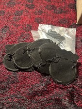 13 petits sacs à cordon velours noir