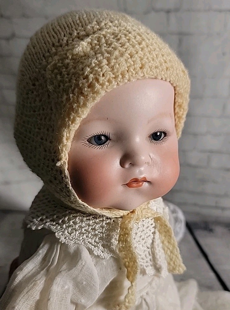 1924 A.M. Armand Marseille Dream Baby Doll - 341/4 Blue Glass Sleep Eyes 16"