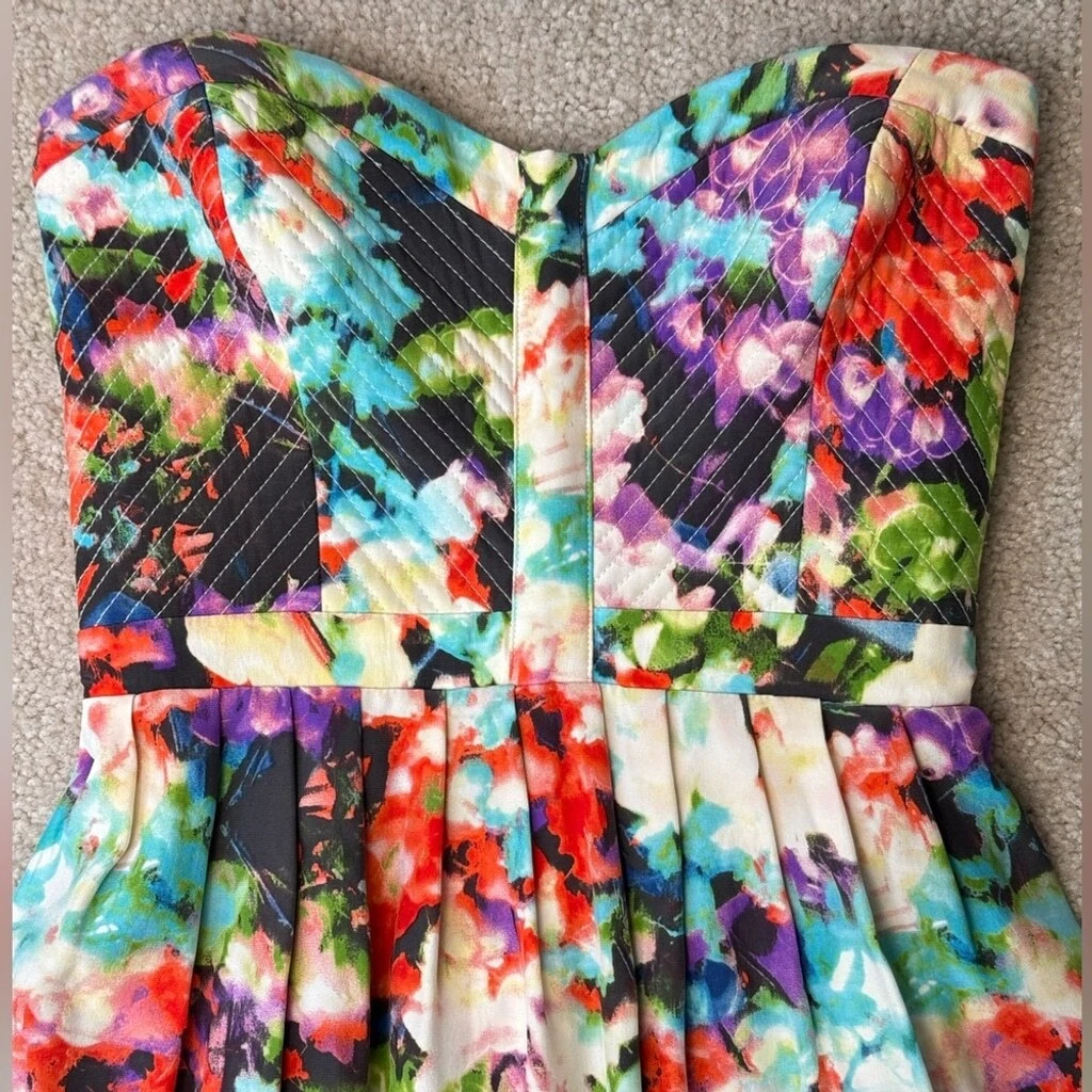 UNDERCOVER Abito senza spalline Revolve Parker Lily giardino segreto seta aderente e svasato floreale XS