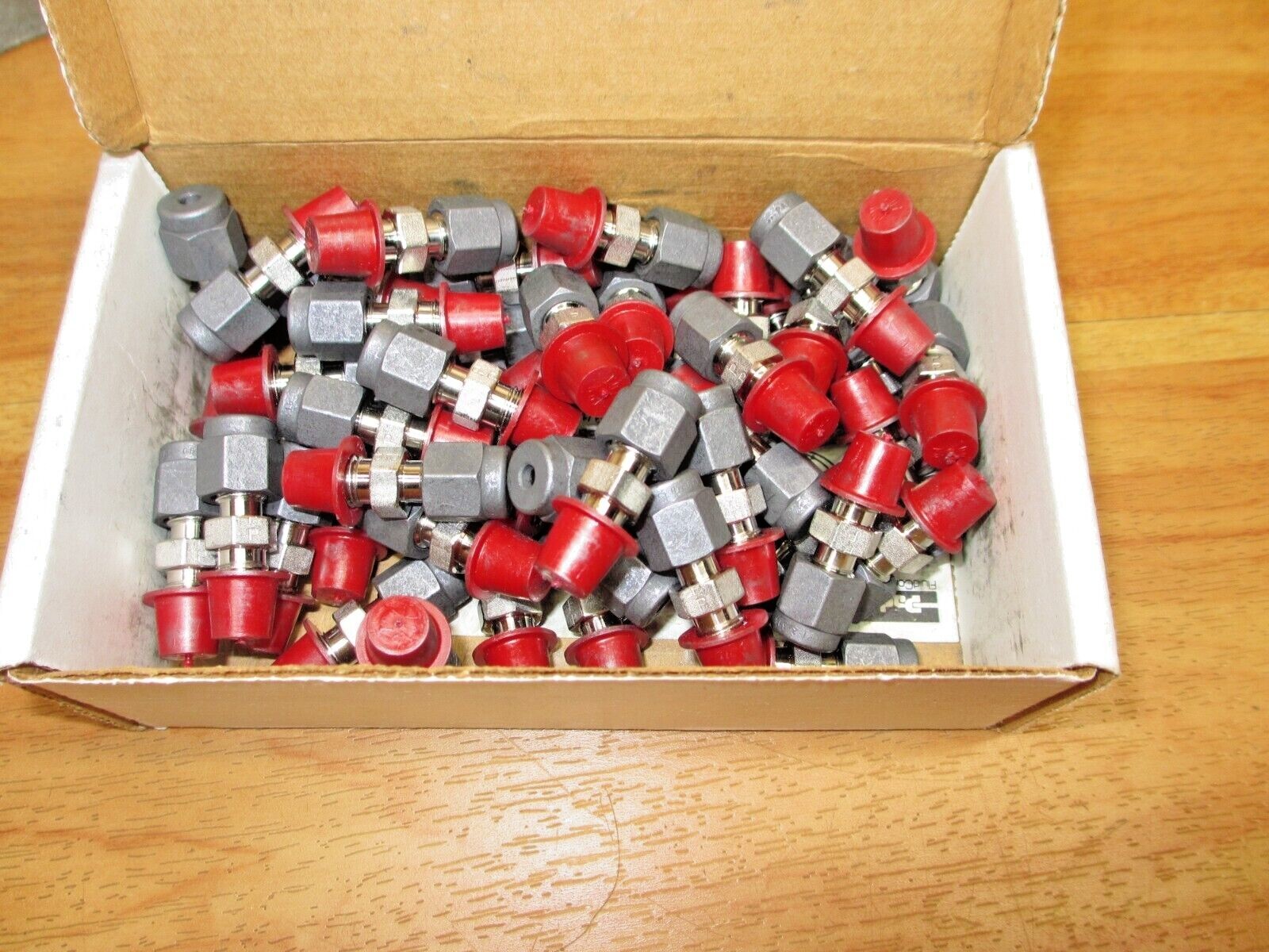 Parker 2-1 FH4BZ-SS (BOX OF 50) *NEW* CPI Instrumentation Fitting