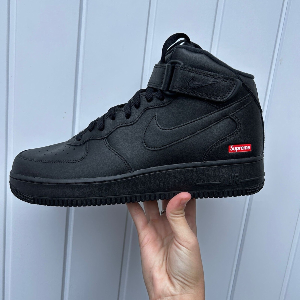 靴 Supreme Air Force 1 Mid Black 26cm NIKE Supreme®/Nike® Air Force 1 Mid BLACK /UK 9.5/ BRAND NEW IN BOX