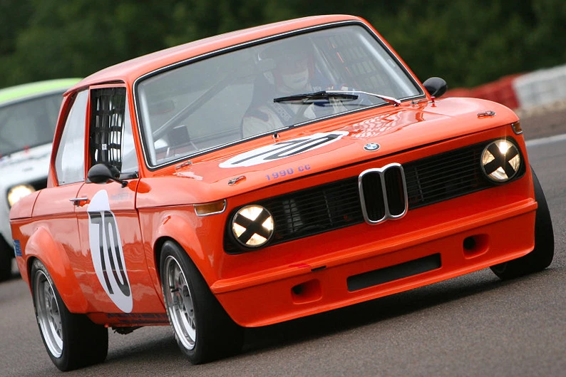 BMW 02 e10