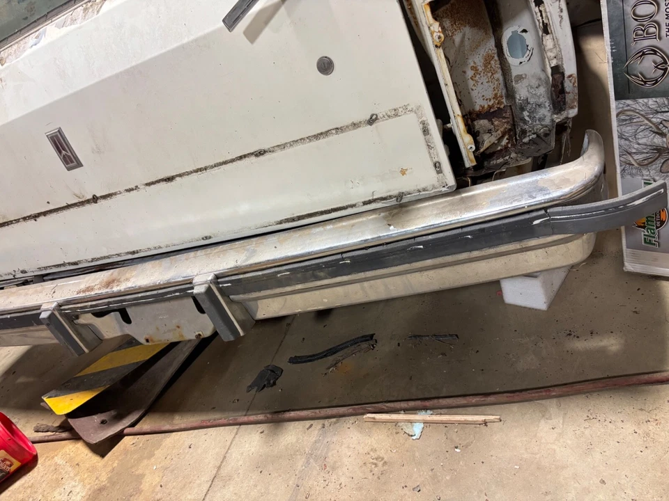 Oldsmobile: Custom Cruiser Foto 2 de 4