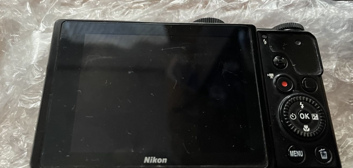 Nikon COOLPIX A900 20.0 MP Digital Camera Color Black Battery