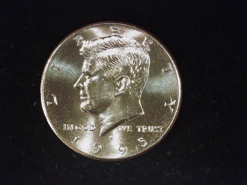 1995-P Kennedy Half Dollar AU+++ (1). Free Shipping!
