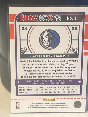 2024-25 Haunted Hoops Holo Bats /399 Anthony Davis “Damage” - Picture 2 of 2